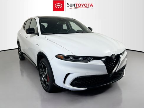 Used 2024 Alfa Romeo Tonale Veloce w/ Active Assist Package AWD/4WD image 1