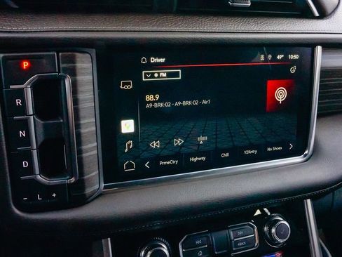 Used 2022 GMC Yukon XL Denali w/ Denali Ultimate Package image 22