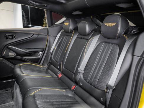 Used 2025 Aston Martin DBX 707 image 16