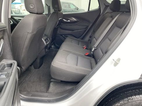 Used 2024 GMC Terrain SLE AWD/4WD image 21