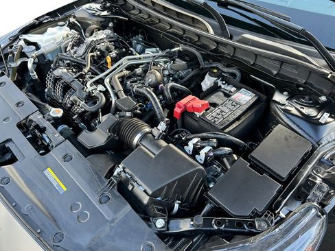Used 2025 Nissan Altima 2.5 SR FWD image 28