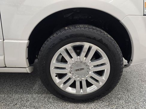 Used 2014 Lincoln Navigator 2WD w/ Equipment Group 101A image 33
