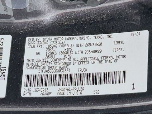 Used 2024 Toyota Tundra Limited w/ Power Package AWD/4WD image 30