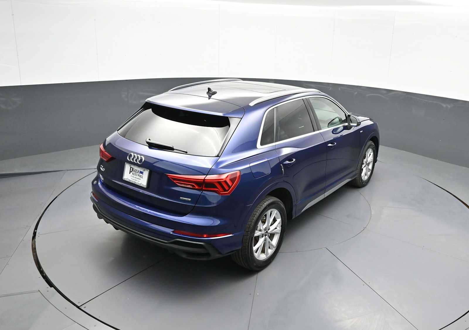 Used 2023 Audi Q3 2.0T Premium Plus AWD/4WD image 37