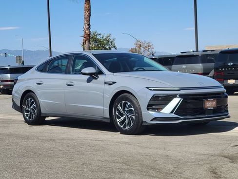 New 2026 Hyundai Sonata Blue FWD image 32