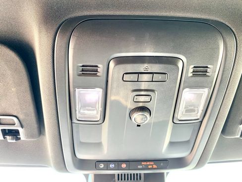 Used 2024 Chevrolet Tahoe LT RWD image 40