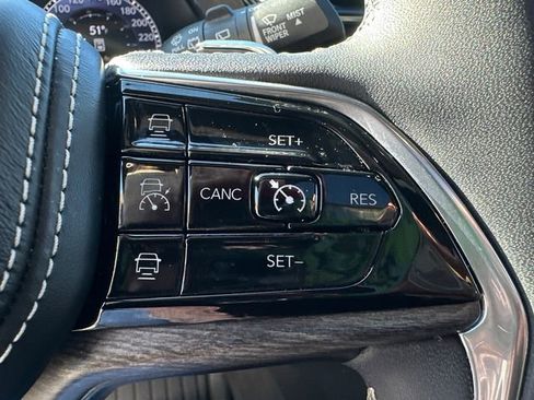 Used 2024 Jeep Grand Cherokee L Overland w/ Rear Seat Video Group I image 32