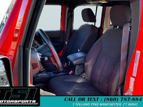 Used 2015 Jeep Wrangler Unlimited Sport w/ Quick Order Package 24S AWD/4WD image 24