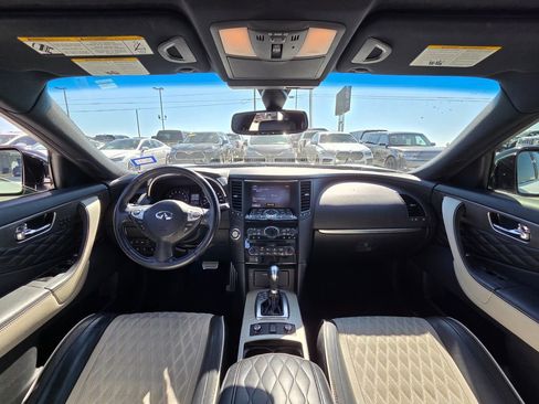 Used 2017 INFINITI QX70 2WD w/ Limited Package image 27