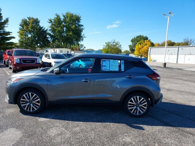 Used 2023 Nissan Kicks SV FWD image 9