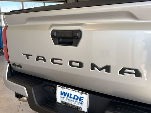 Used 2025 Toyota Tacoma SR5 image 14