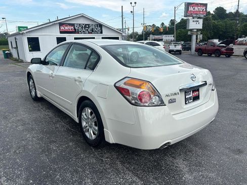 Used 2011 Nissan Altima 2.5 SL w/ 2.5SL Pkg FWD image 6