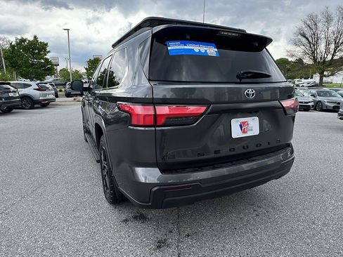 Used 2024 Toyota Sequoia SR5 w/ SR5 Premium Package AWD/4WD image 6