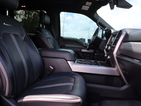 Used 2019 Ford F450 Platinum w/ Platinum Ultimate Package image 32