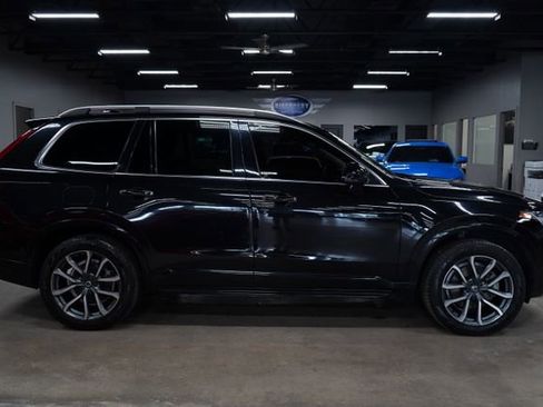 Used 2018 Volvo XC90 T6 Momentum w/ Convenience Package AWD/4WD image 6