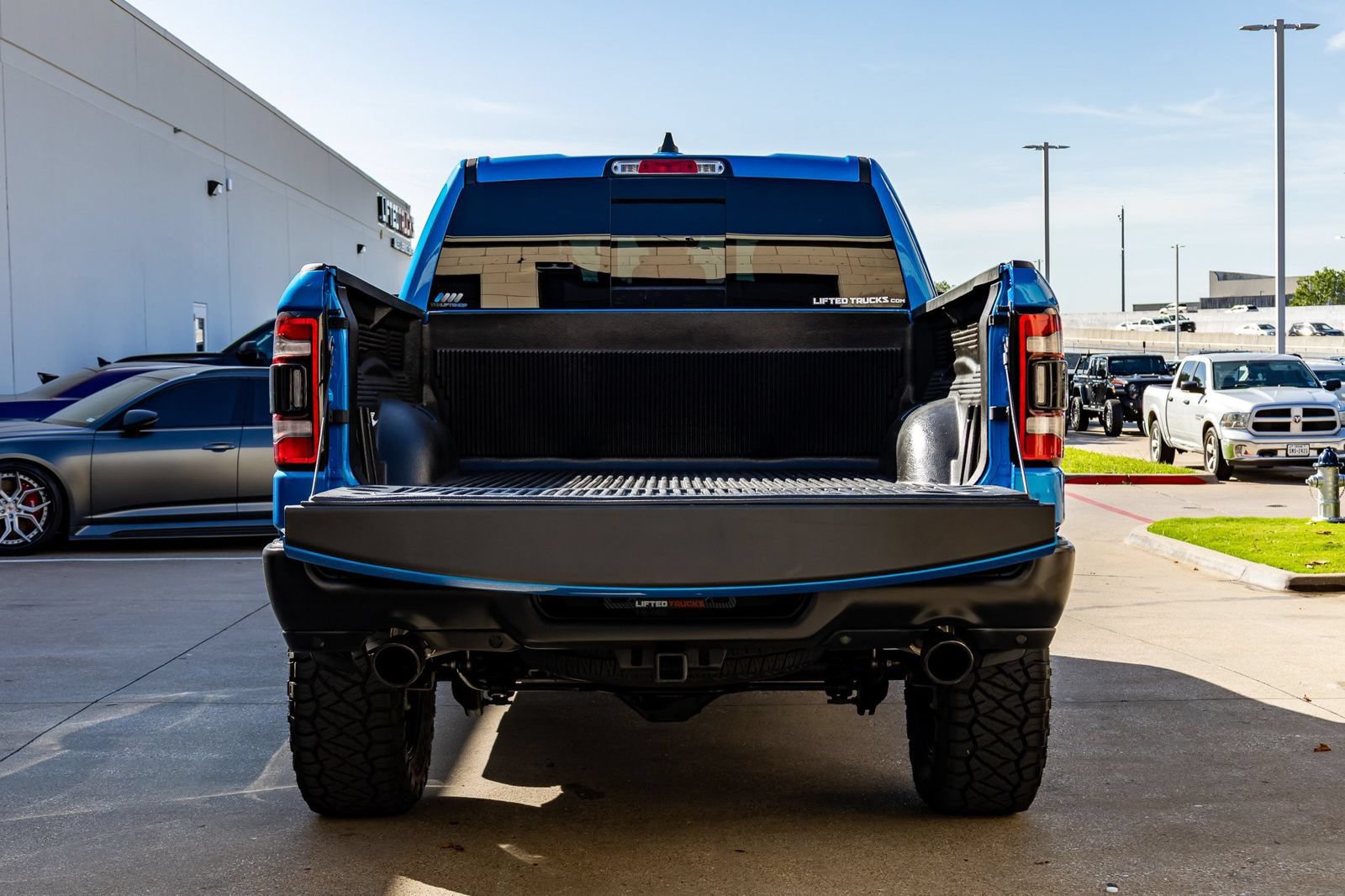 Used 2023 RAM 1500 Big Horn AWD/4WD image 9