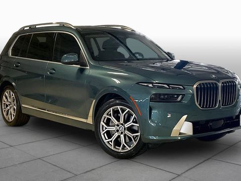 Certified 2025 BMW X7 xDrive40i image 2