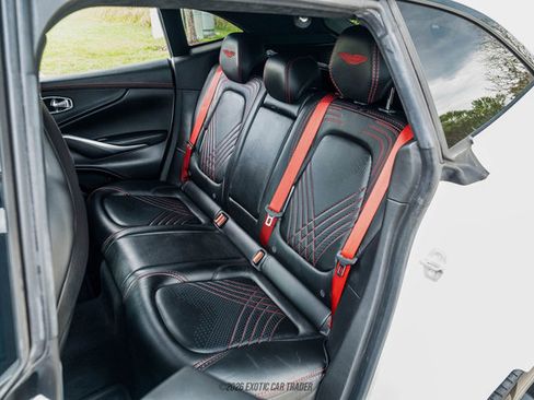 Used 2021 Aston Martin DBX image 41
