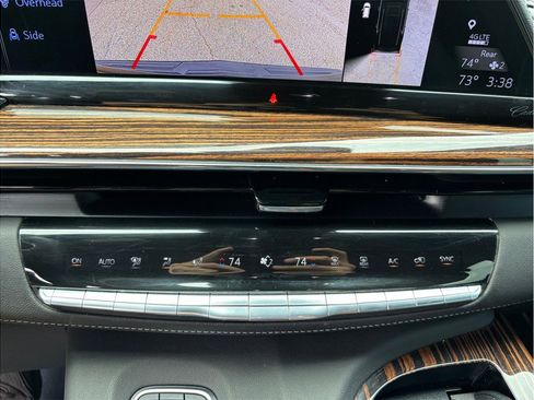 Used 2023 Cadillac Escalade ESV Premium Luxury RWD image 37