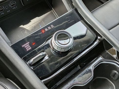 Used 2023 Jeep Grand Cherokee Limited w/ Luxury Tech Group II AWD/4WD image 17