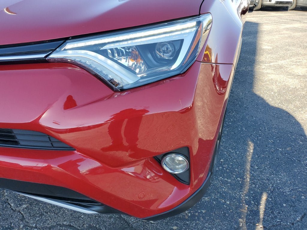 Used 2017 Toyota RAV4 Limited w/ Advanced Technology Package AWD/4WD image 11
