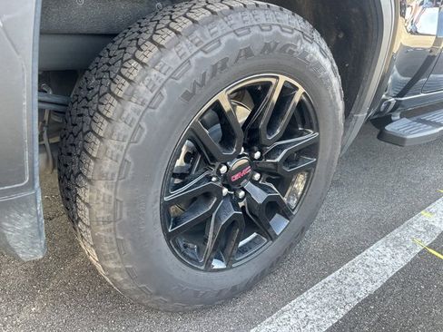 Used 2026 GMC Sierra 1500 Pro w/ Graphite Edition image 6