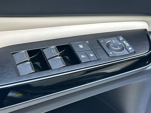 Certified 2024 Lexus ES 300h w/ Premium Package FWD image 15