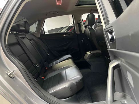 Used 2021 Volkswagen Jetta SE FWD image 27