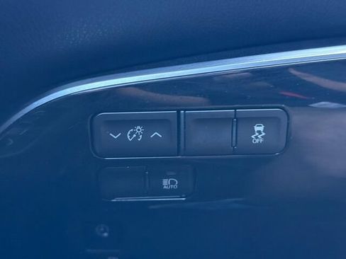 Used 2022 Toyota Prius Prime XLE FWD image 33