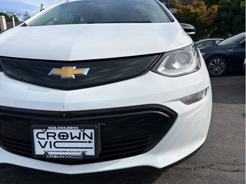 Used 2019 Chevrolet Bolt Premier w/ Infotainment Package FWD image 30