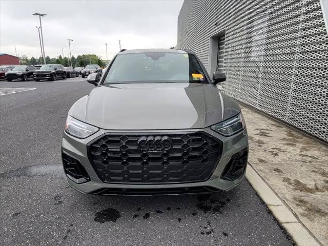 Used 2024 Audi Q5 e Premium Plus w/ Premium Plus Package AWD/4WD image 13
