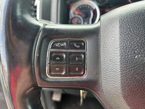 Used 2015 RAM 1500 Classic SLT w/ SLT Plus D←cor Group AWD/4WD image 17