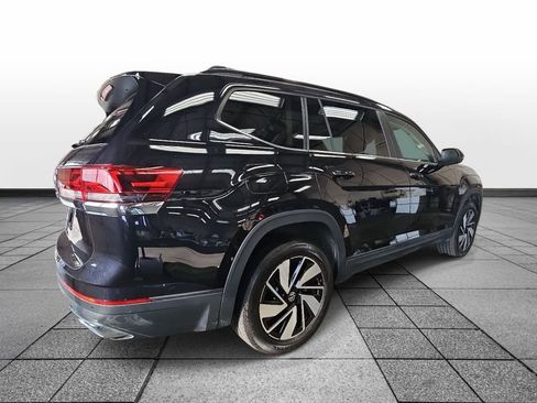 Used 2025 Volkswagen Atlas SE FWD image 5