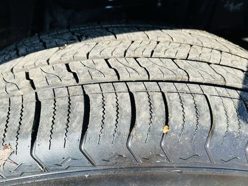 Certified 2022 Nissan Titan S w/ S Utility Package image 9