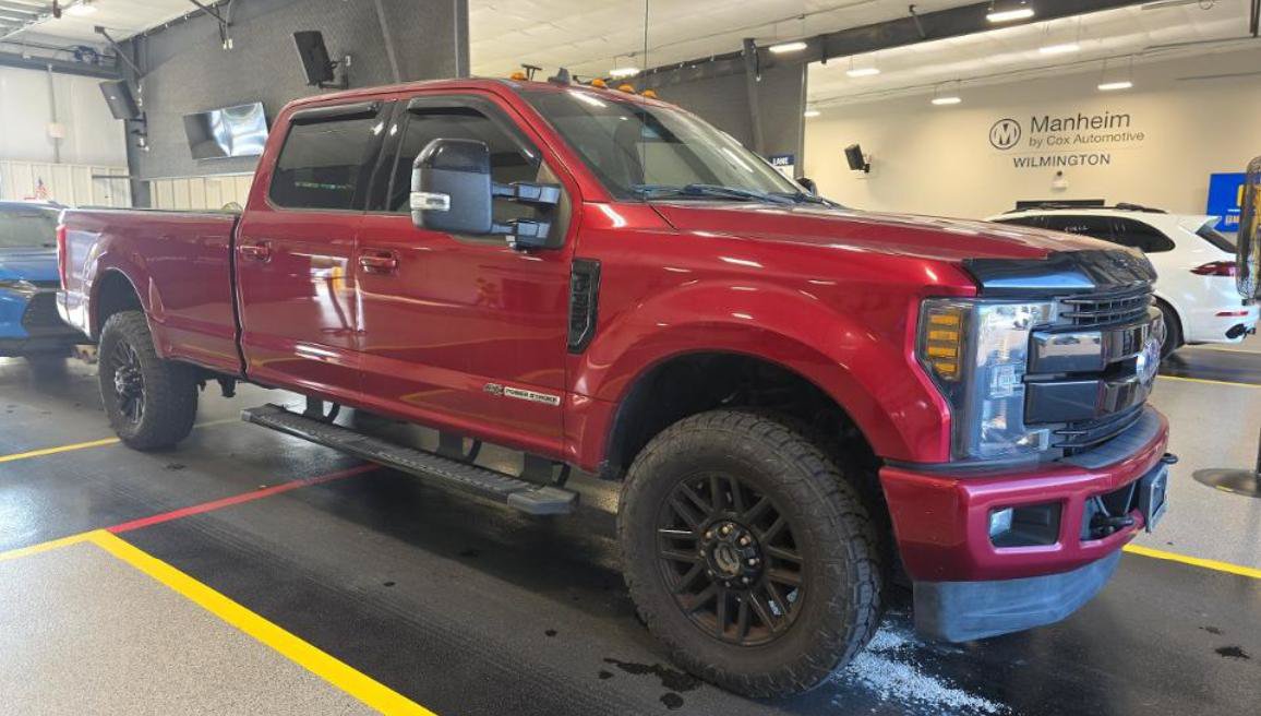 Used 2019 Ford F350 Lariat w/ Lariat Ultimate Package AWD/4WD image 3