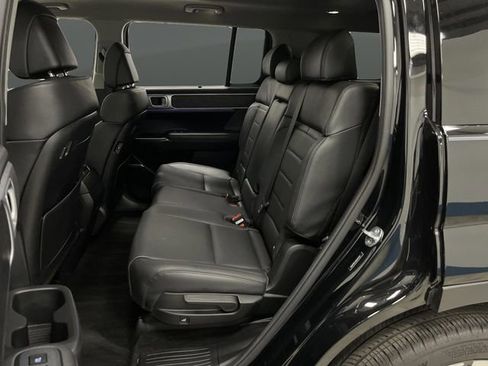 Used 2025 Hyundai Santa Fe Limited image 33