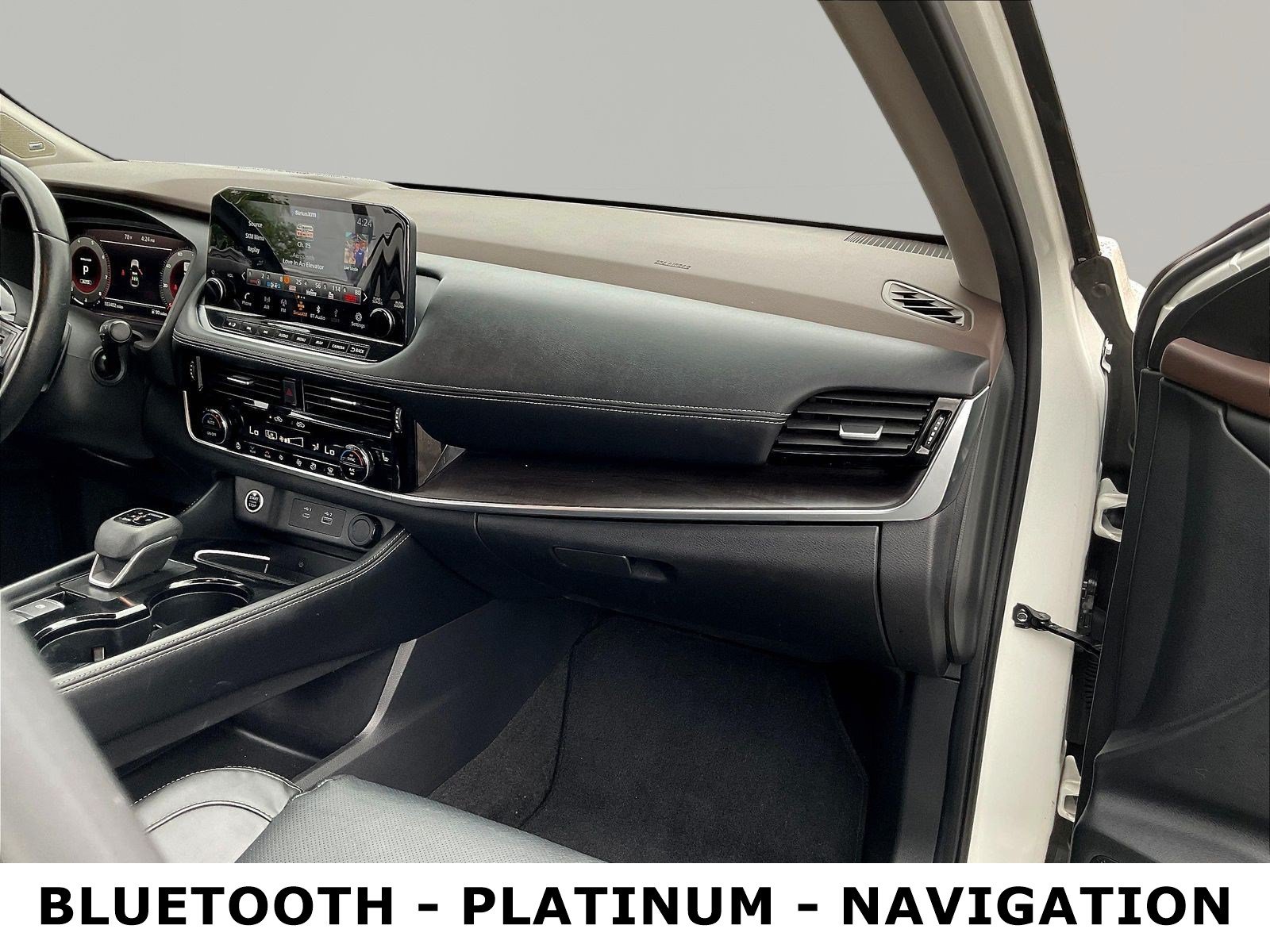Used 2023 Nissan Rogue Platinum w/ Platinum Premium Package AWD/4WD image 26