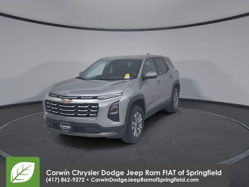 Used 2025 Chevrolet Equinox LT image 6