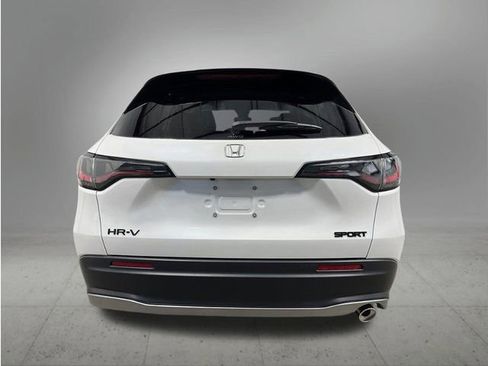 New 2026 Honda HR-V Sport image 4