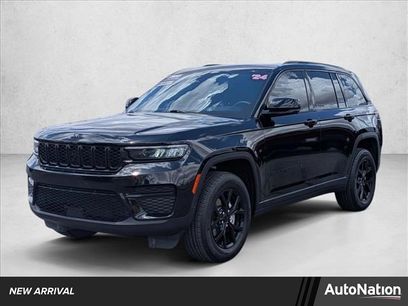 Used 2024 Jeep Grand Cherokee Altitude