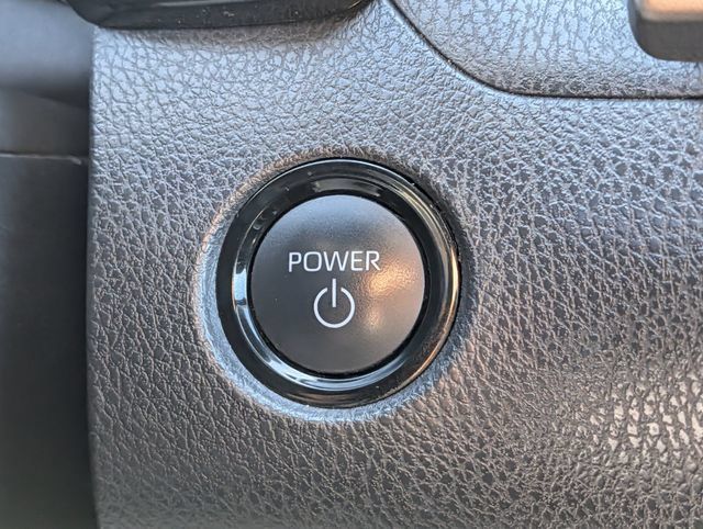 Used 2025 Toyota Camry SE FWD image 19