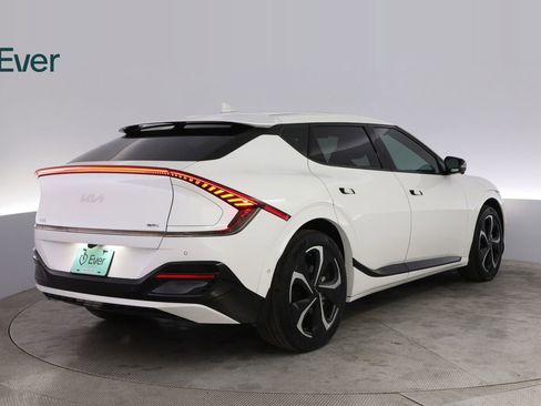 Used 2024 Kia EV6 GT-Line image 3