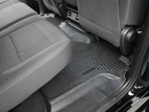 Used 2024 Chevrolet Silverado 2500 Custom w/ Custom Value Package image 19