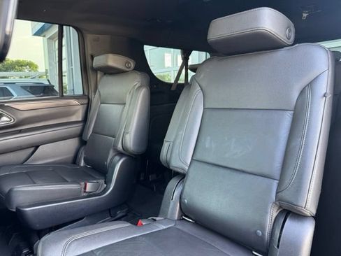 Used 2021 Chevrolet Suburban Z71 w/ Rear Media and Nav Package AWD/4WD image 9