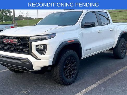 Used 2026 GMC Canyon Elevation RWD image 2
