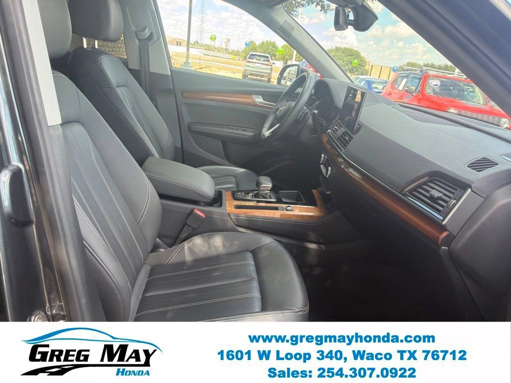Used 2023 Audi Q5 2.0T Premium Plus w/ Premium Plus Package AWD/4WD image 35