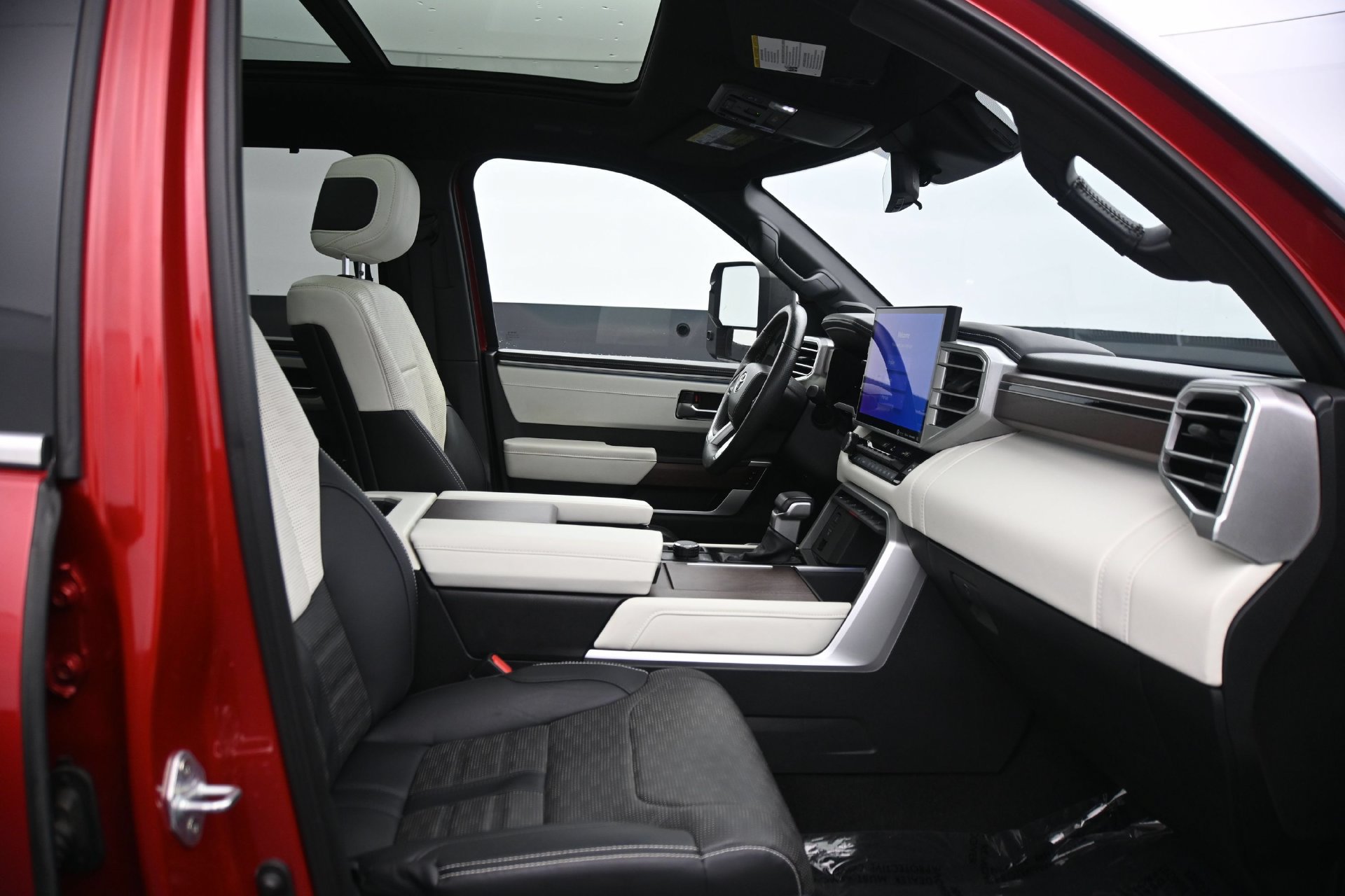 Used 2023 Toyota Tundra Capstone AWD/4WD image 13