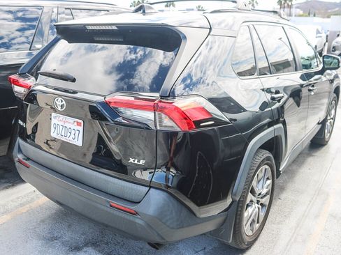 Used 2022 Toyota RAV4 XLE Premium FWD image 14