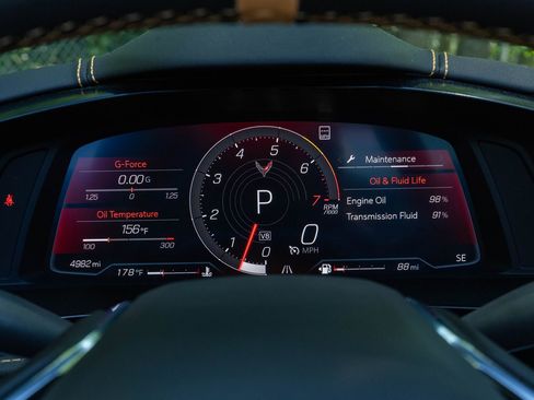 Used 2022 Chevrolet Corvette Stingray Preferred Cpe w/ Battery Protection Package RWD image 24
