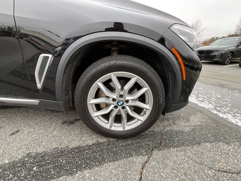 Used 2022 BMW X5 xDrive40i w/ Parking Assistance Package image 25